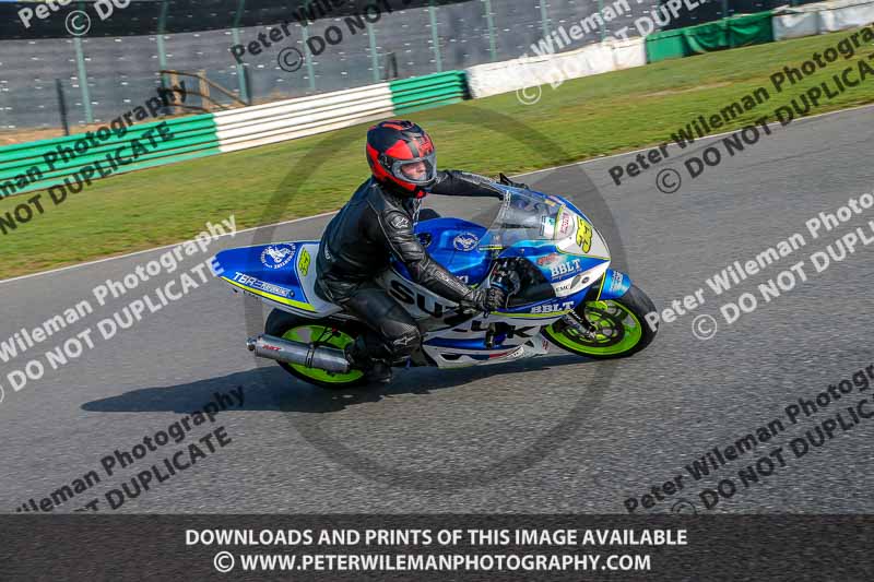 PJM Wedding Photography;enduro digital images;event digital images;eventdigitalimages;mallory park;mallory park photographs;mallory park trackday;mallory park trackday photographs;no limits trackdays;peter wileman photography;racing digital images;trackday digital images;trackday photos